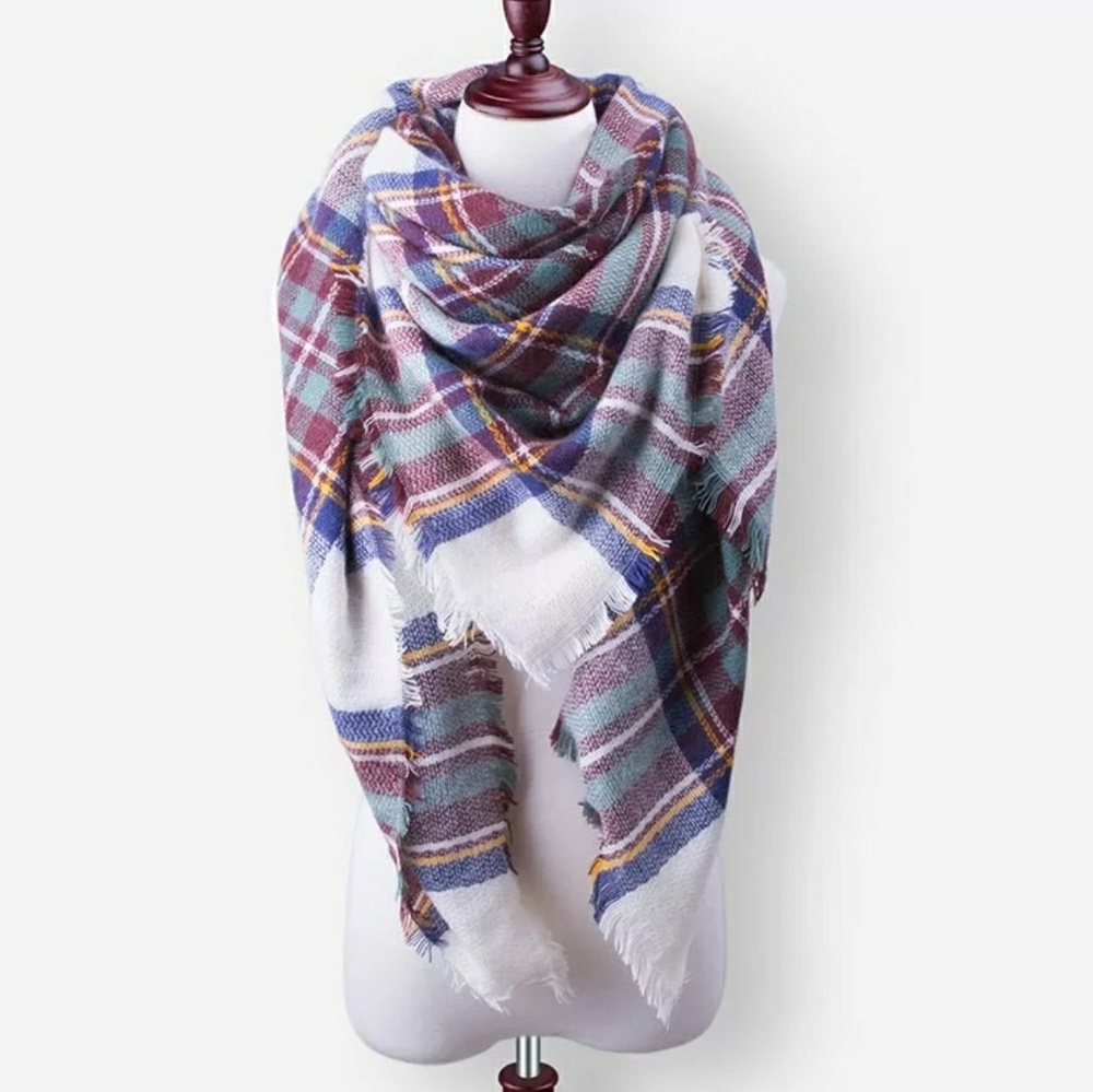 Triangle Tartan Blanket Scarf - Picture 3 of 3